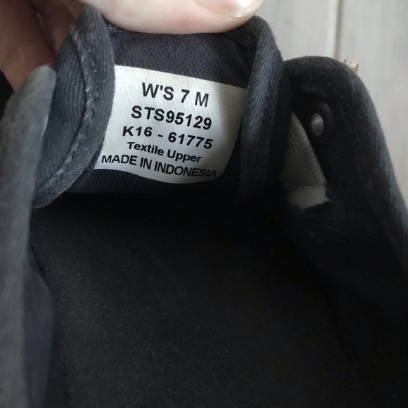 Sperry Pier Wave Slip On Canvas Memory Foam Shoe - Picture 8 of 8